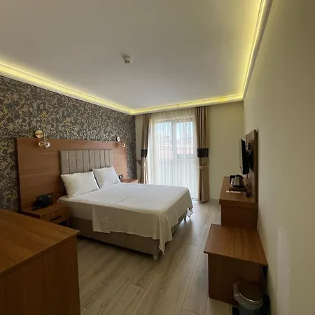 Golden Lux 3* Antalya