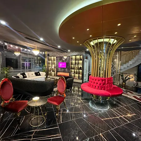 Golden Lux Hotel 3*