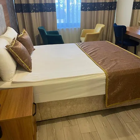 Hotel Golden Lux